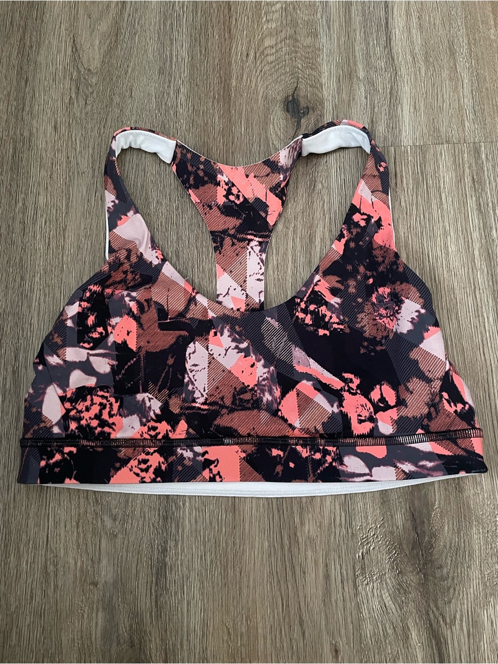Lululemon sports bra size 10